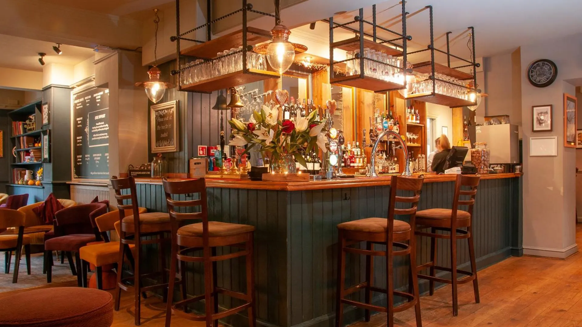 考德雷阿姆斯酒店 Worth  住宿加早餐酒店 Worth (West Sussex)