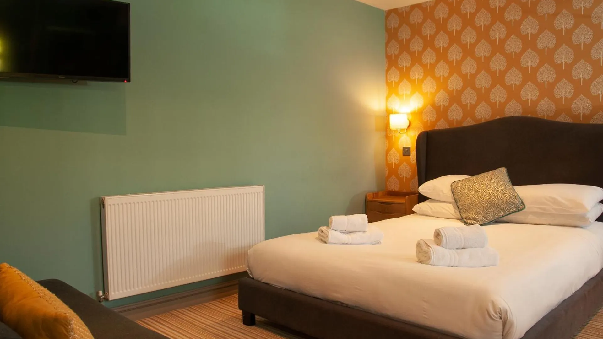 The Cowdray Arms Bed and Breakfast Worth  2*, Worth (West Sussex) Ηνωμένο Βασίλειο